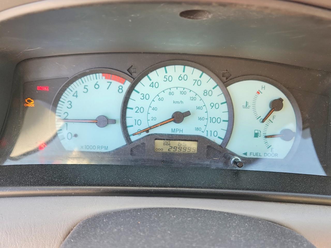 2004 TOYOTA COROLLA LE photo 25