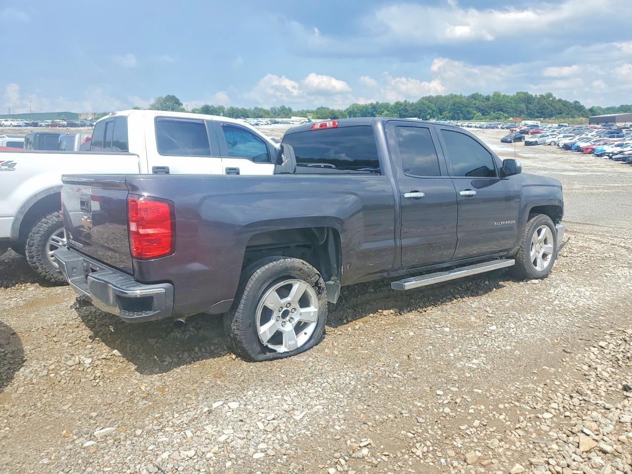 2015 CHEVROLET SILVERADO C1500 photo 5