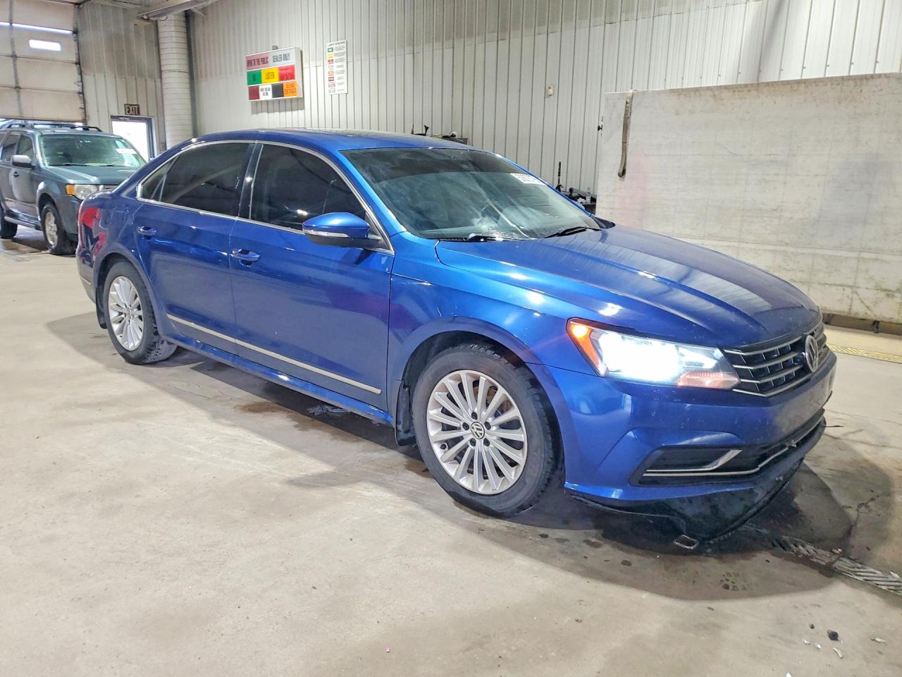 2017 VOLKSWAGEN PASSAT SE photo 7