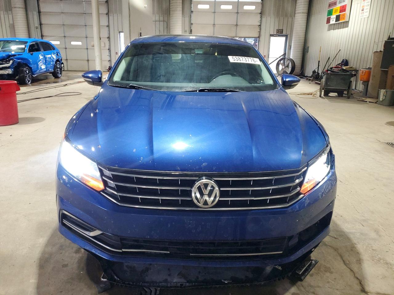 2017 VOLKSWAGEN PASSAT SE photo 9