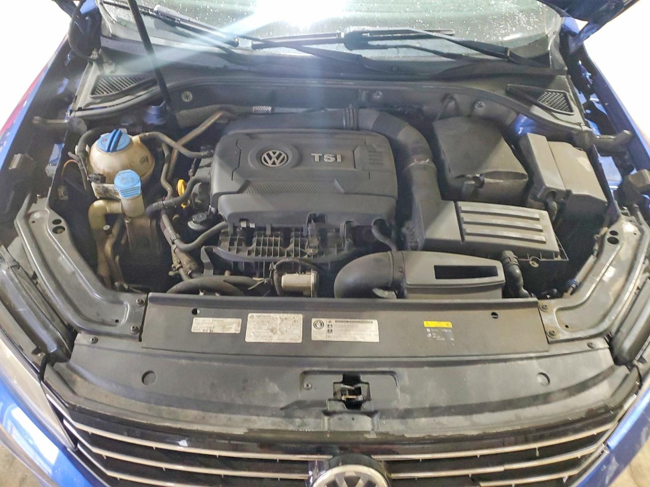 2017 VOLKSWAGEN PASSAT SE photo 21