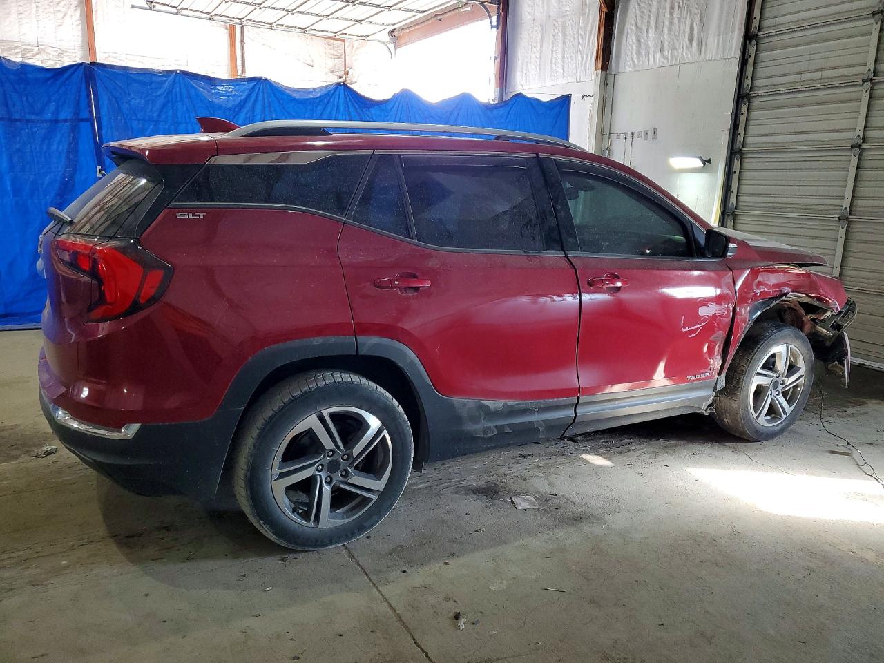 2019 GMC TERRAIN SLT photo 3