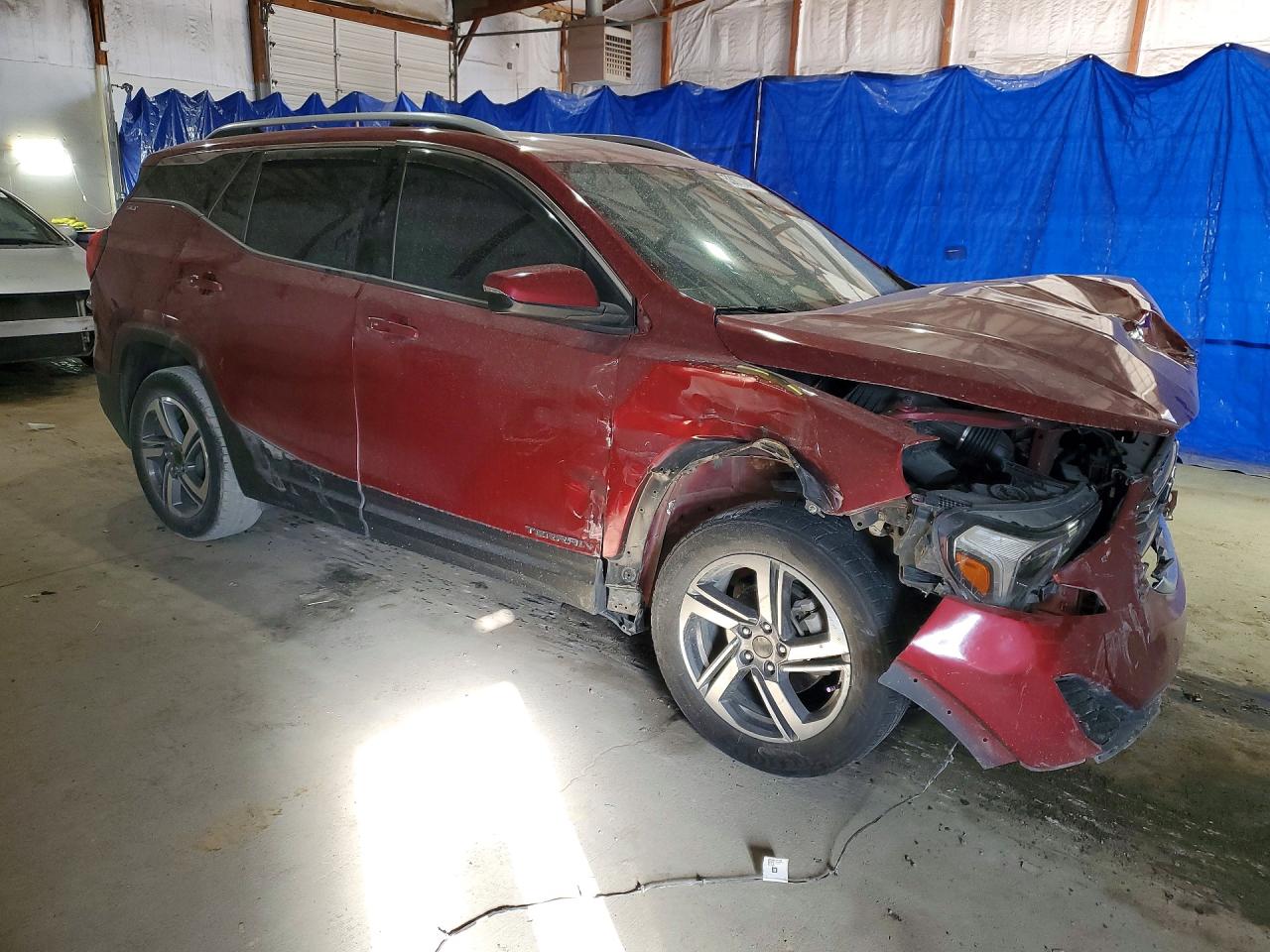 2019 GMC TERRAIN SLT photo 4