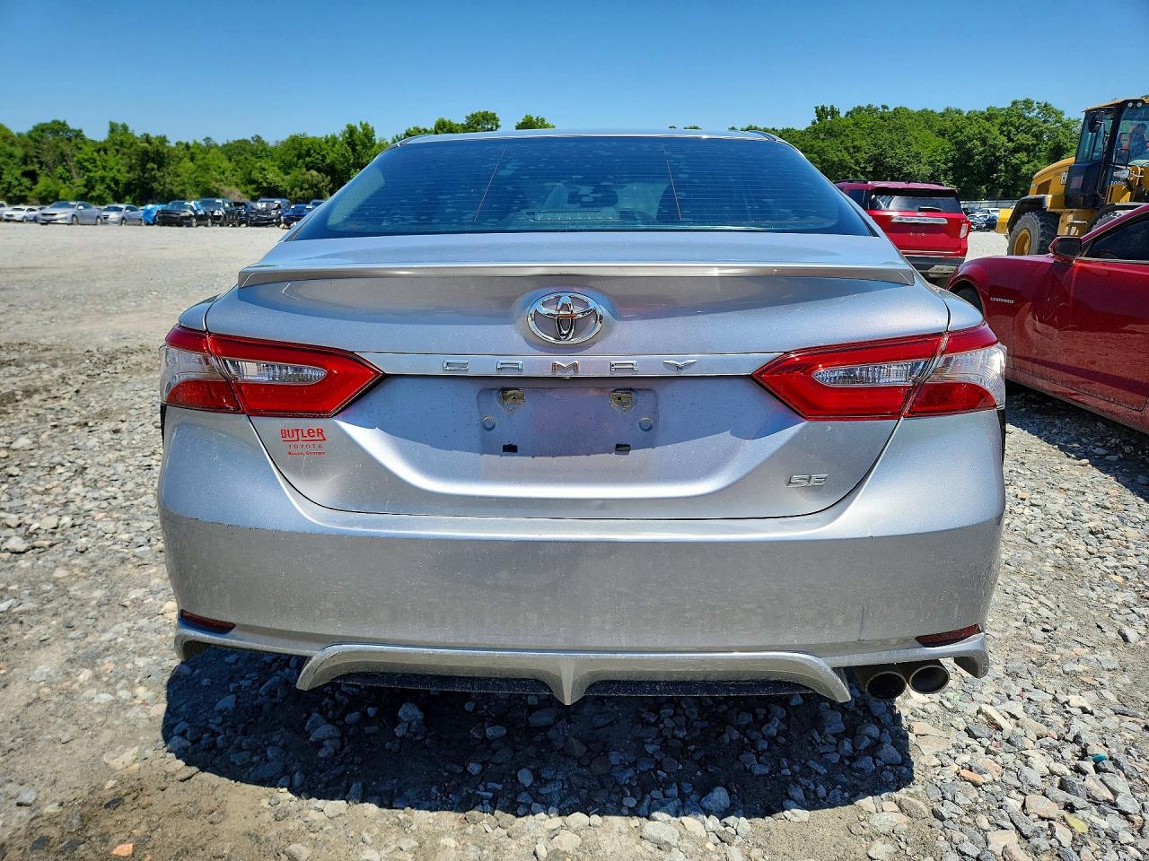 2018 TOYOTA CAMRY SE photo 11