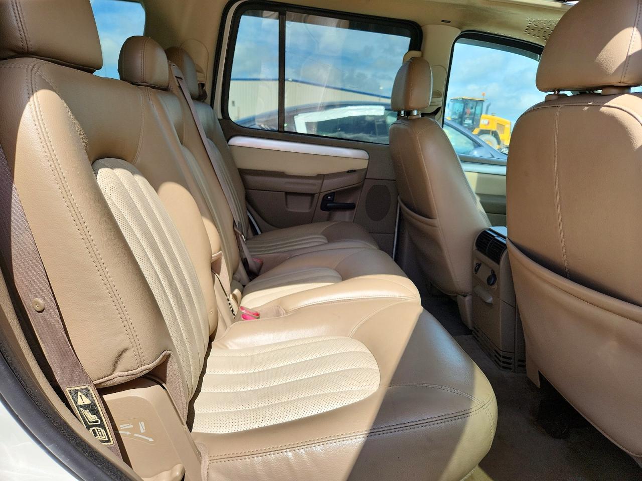 2003 MERCURY MOUNTAINEER photo 11