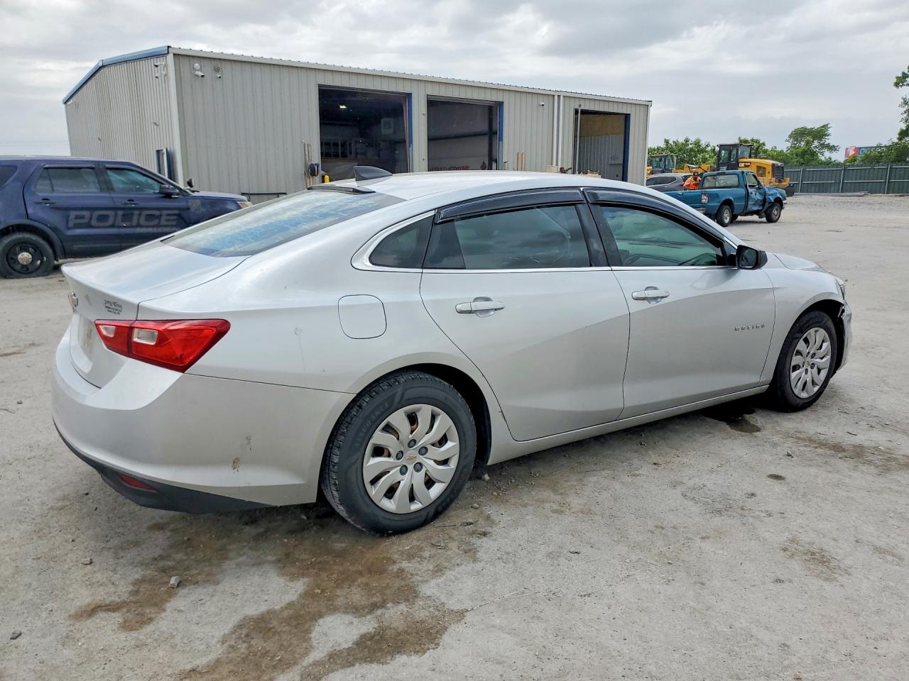 2016 CHEVROLET MALIBU L photo 5