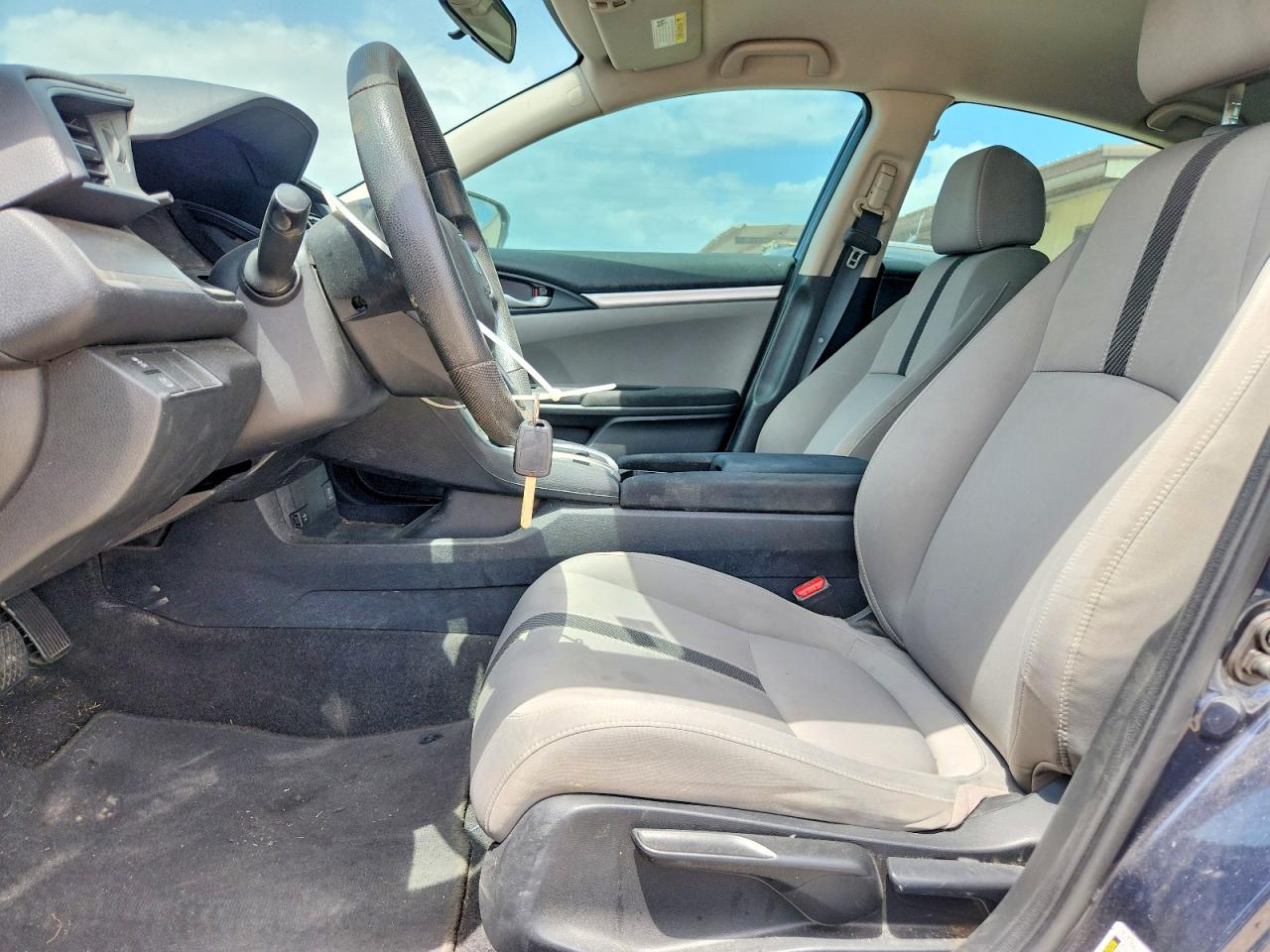 2017 HONDA CIVIC LX photo 19