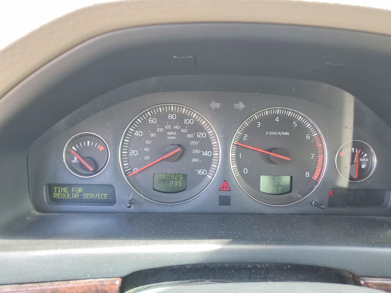 2004 VOLVO S80 2.5T photo 17