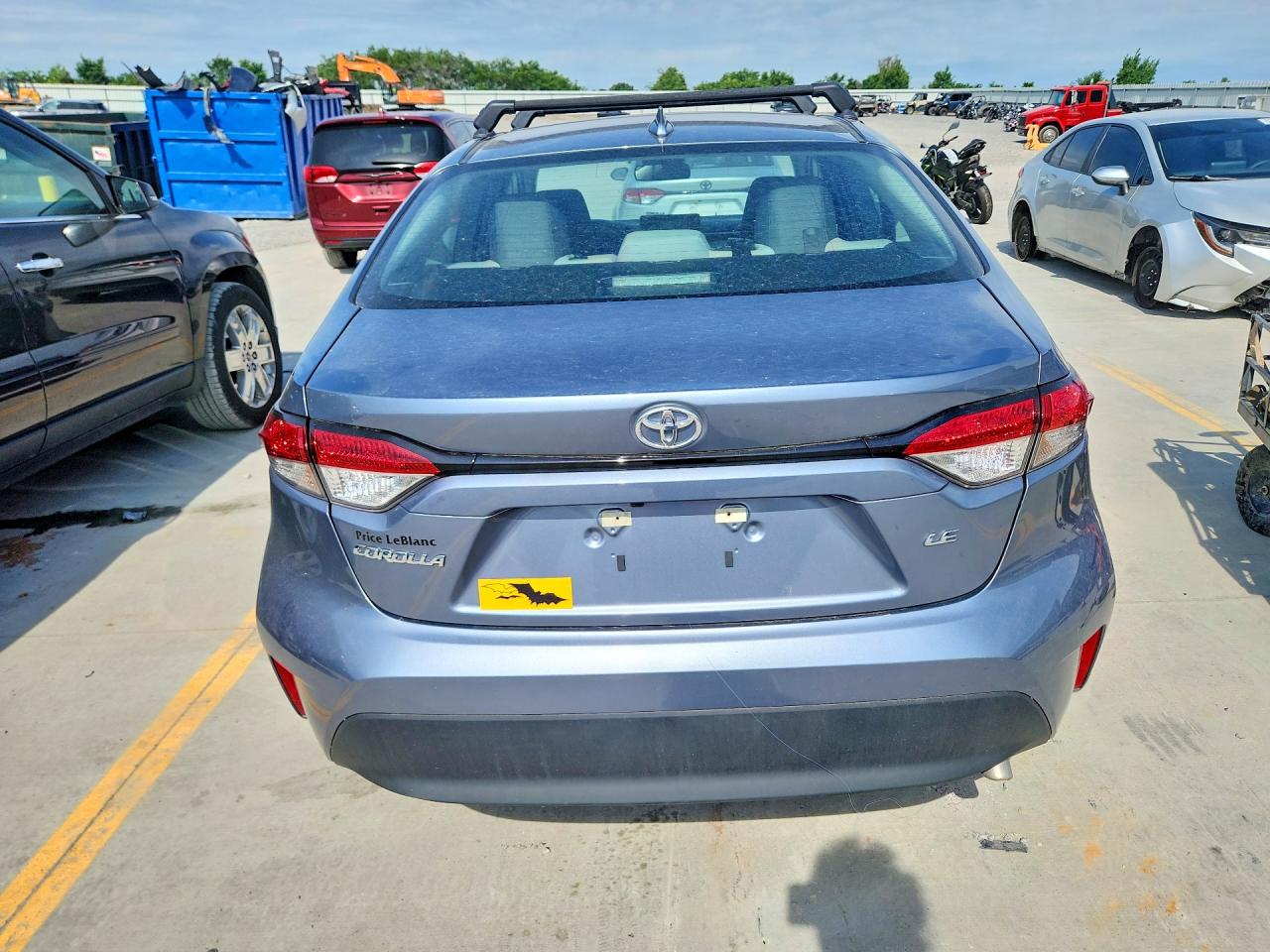 2025 TOYOTA COROLLA LE photo 6