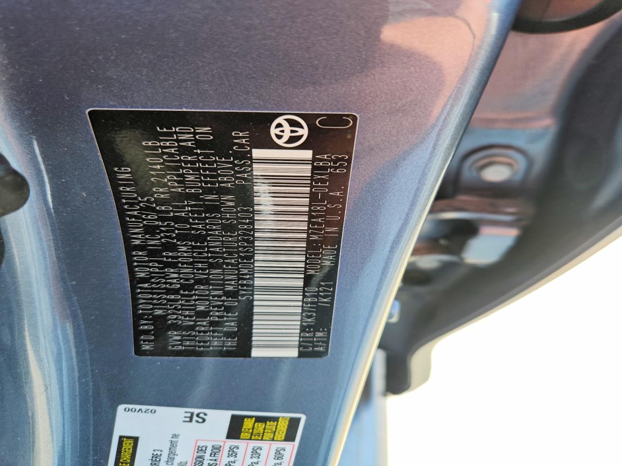 2025 TOYOTA COROLLA LE photo 12