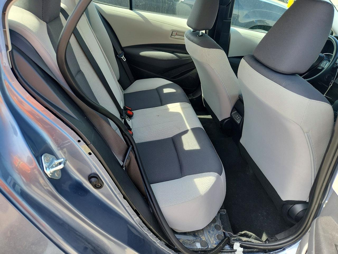 2025 TOYOTA COROLLA LE photo 10