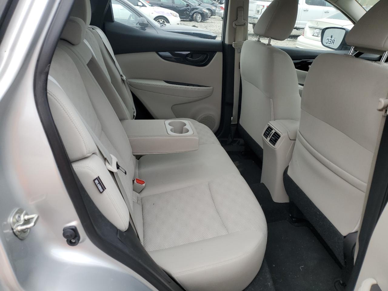 2020 NISSAN ROGUE SPORT S photo 21