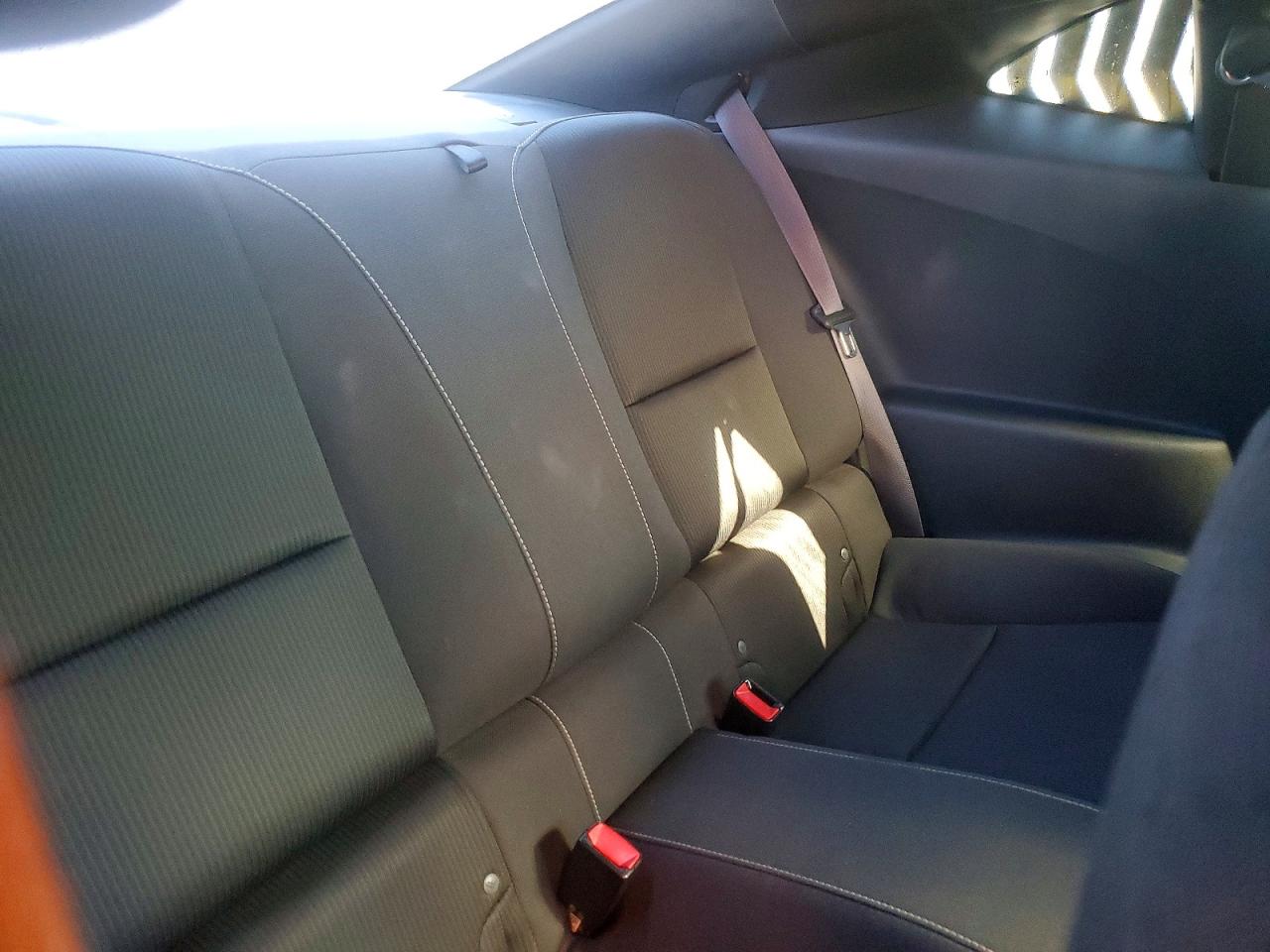 2015 CHEVROLET CAMARO LT photo 28