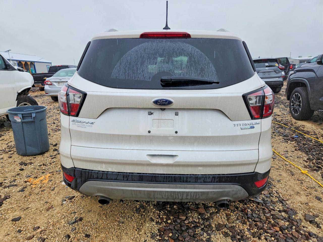 2018 FORD ESCAPE TITANIUM photo 16