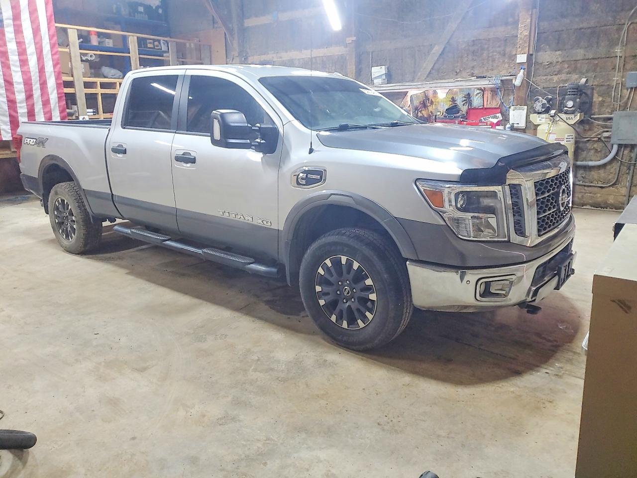 2019 NISSAN TITAN XD PRO-4X photo 7