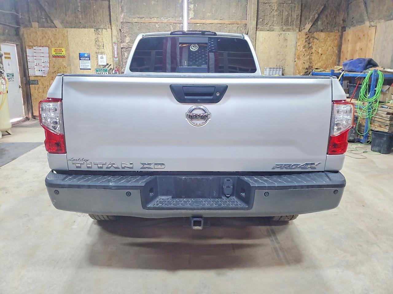 2019 NISSAN TITAN XD PRO-4X photo 11