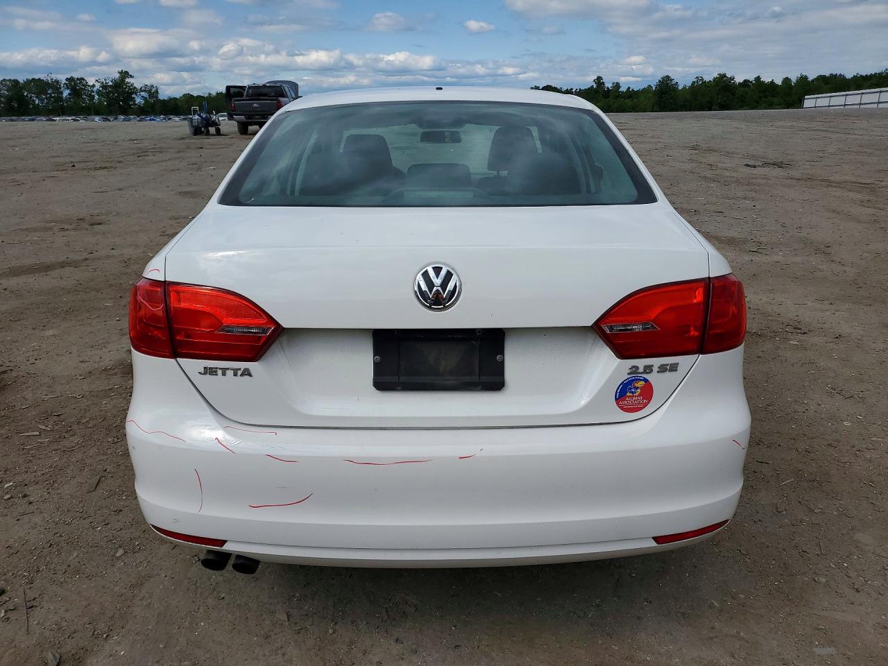 2012 VOLKSWAGEN JETTA SE photo 6