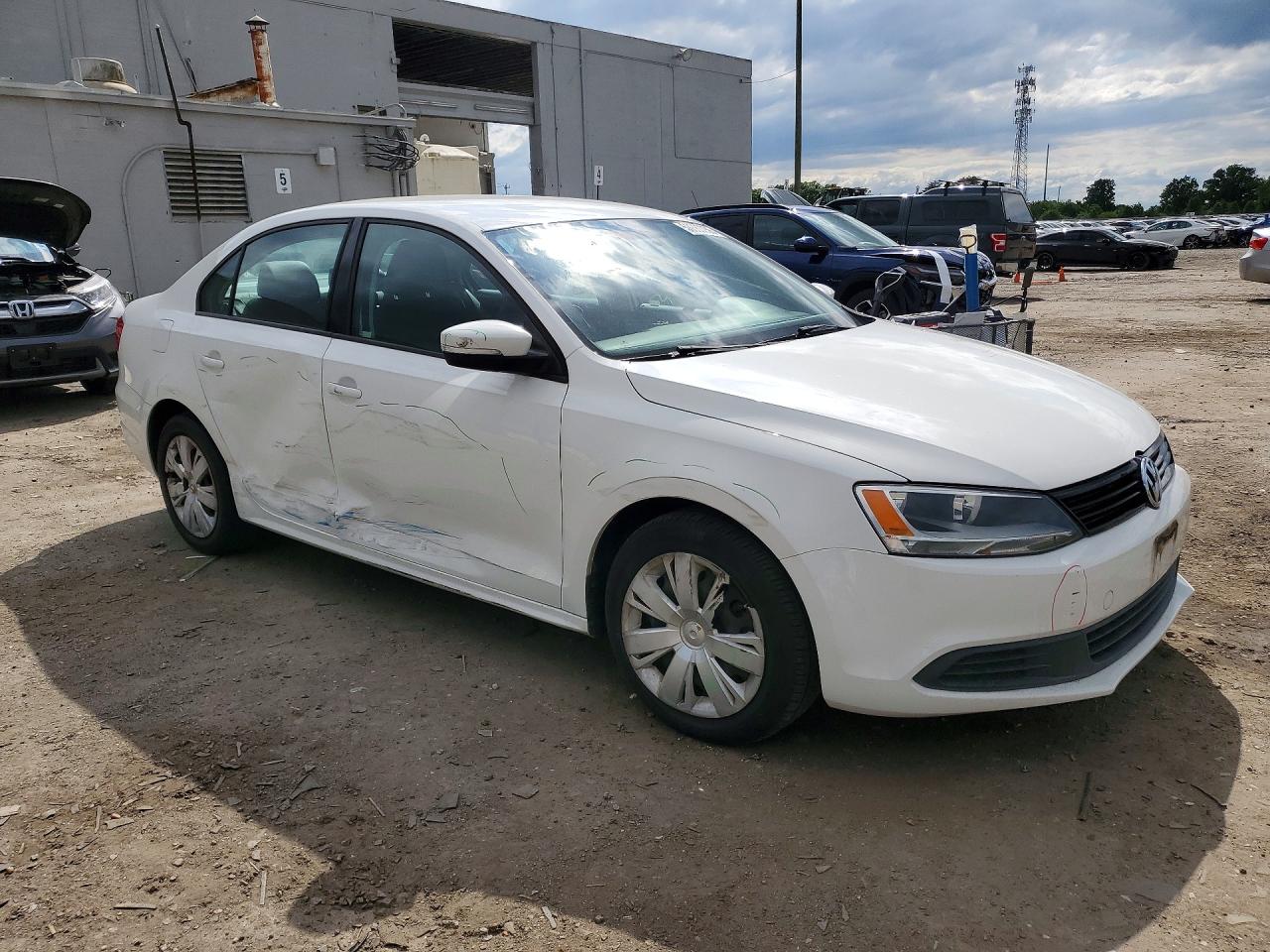 2012 VOLKSWAGEN JETTA SE photo 4