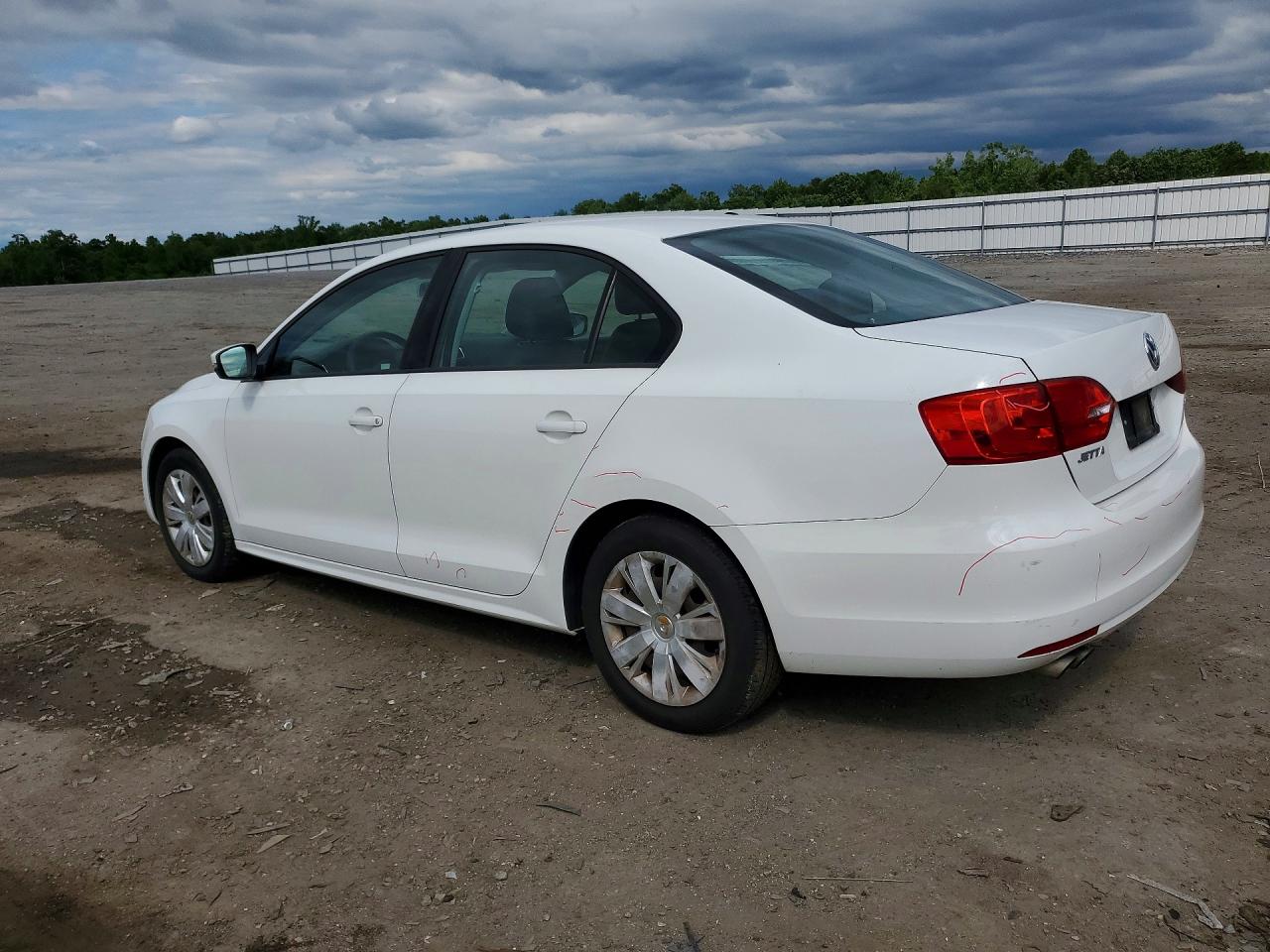 2012 VOLKSWAGEN JETTA SE photo 2