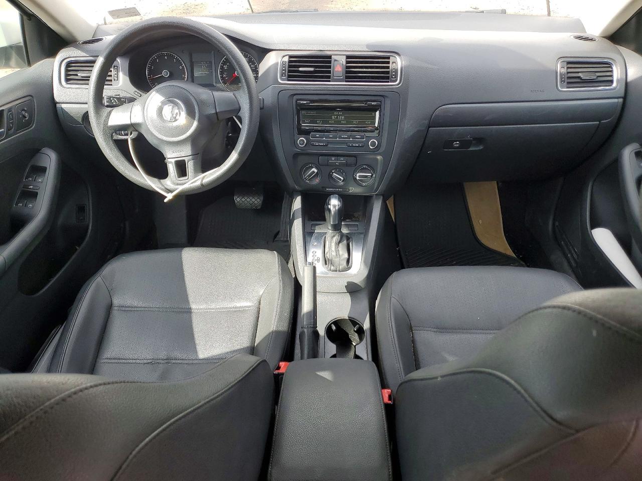 2012 VOLKSWAGEN JETTA SE photo 8