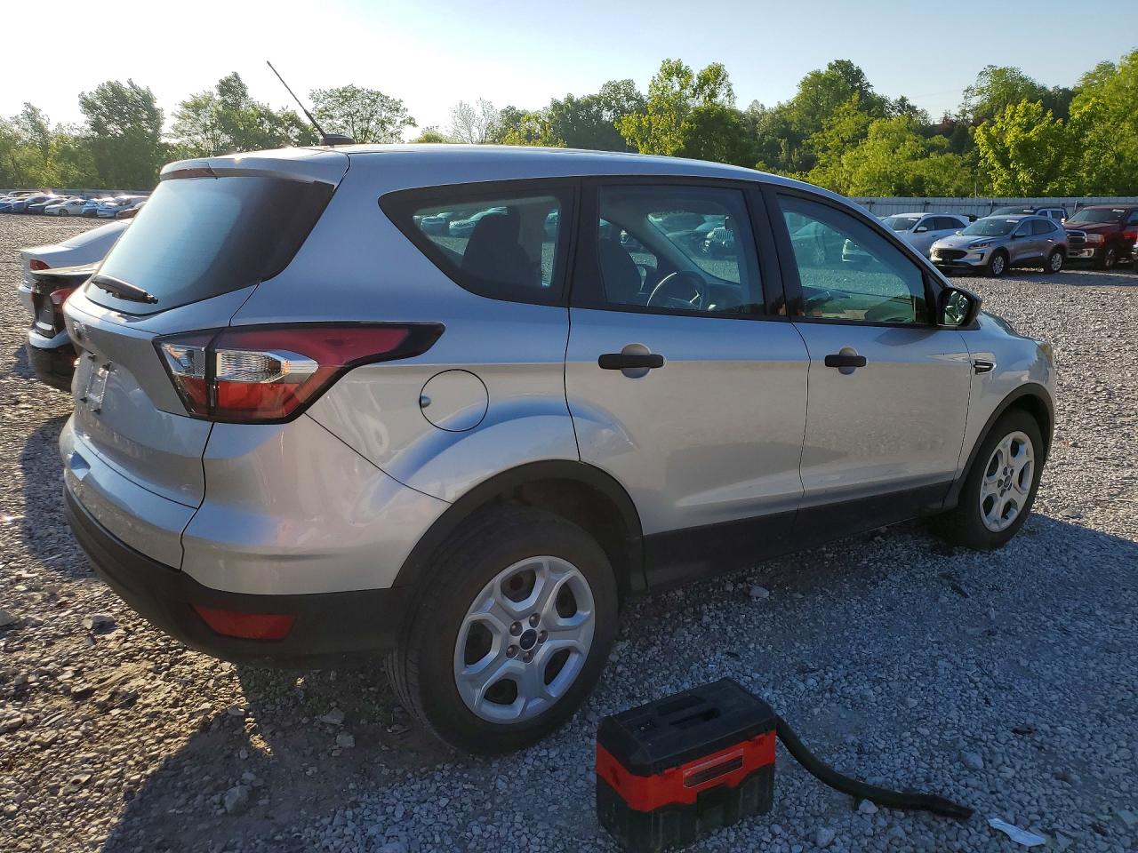 2017 FORD ESCAPE S photo 5