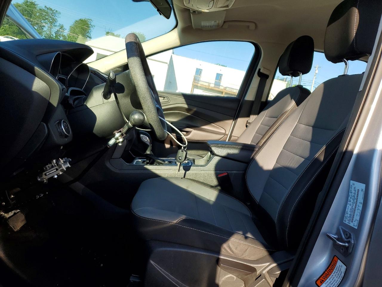 2017 FORD ESCAPE S photo 13