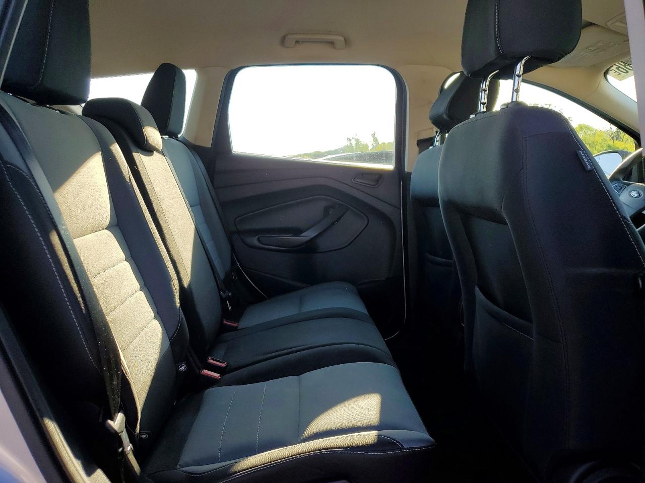 2017 FORD ESCAPE S photo 21