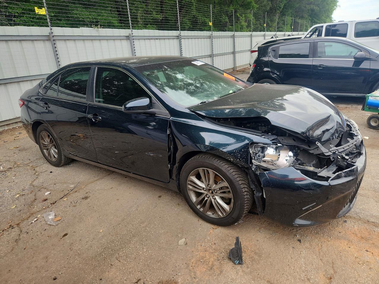 2017 TOYOTA CAMRY SE photo 7
