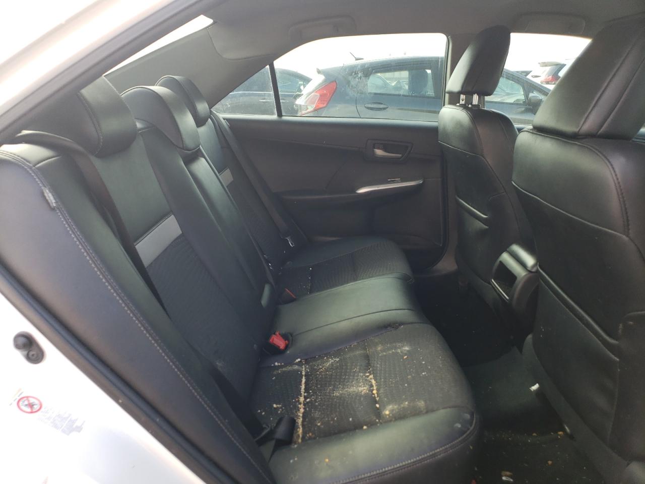 2014 TOYOTA CAMRY L photo 28