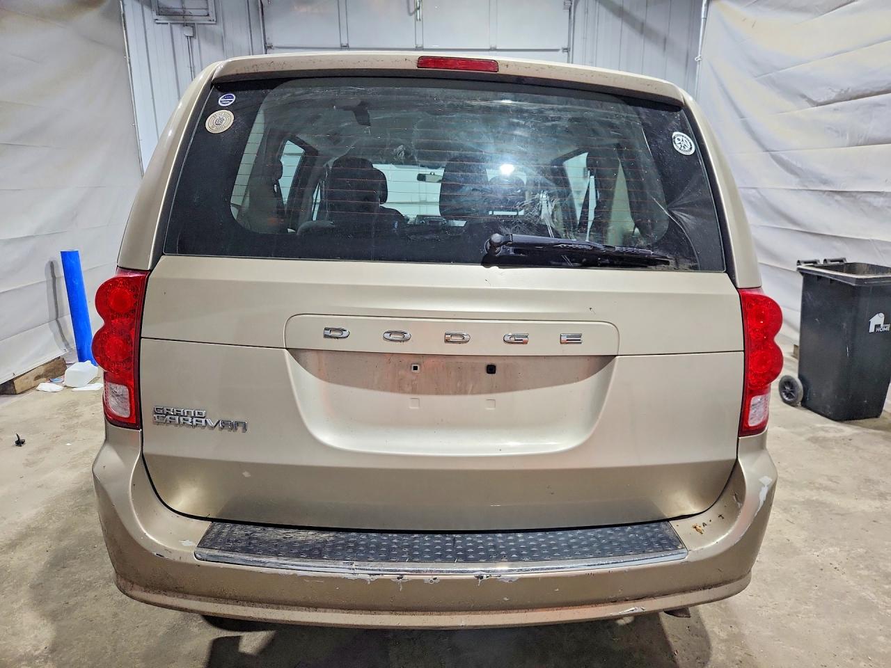2015 DODGE GRAND CARAVAN SE photo 6