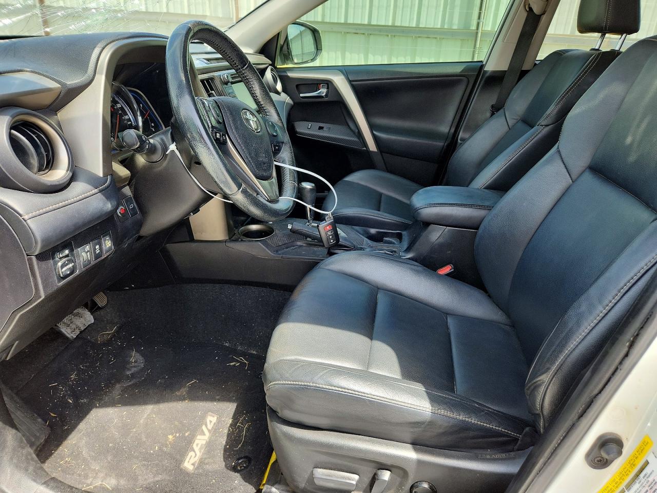 2015 TOYOTA RAV4 LIMITED photo 19