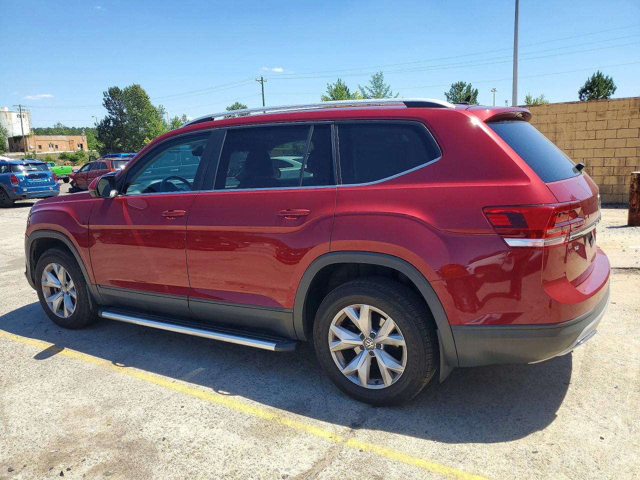 2018 VOLKSWAGEN ATLAS SE photo 4