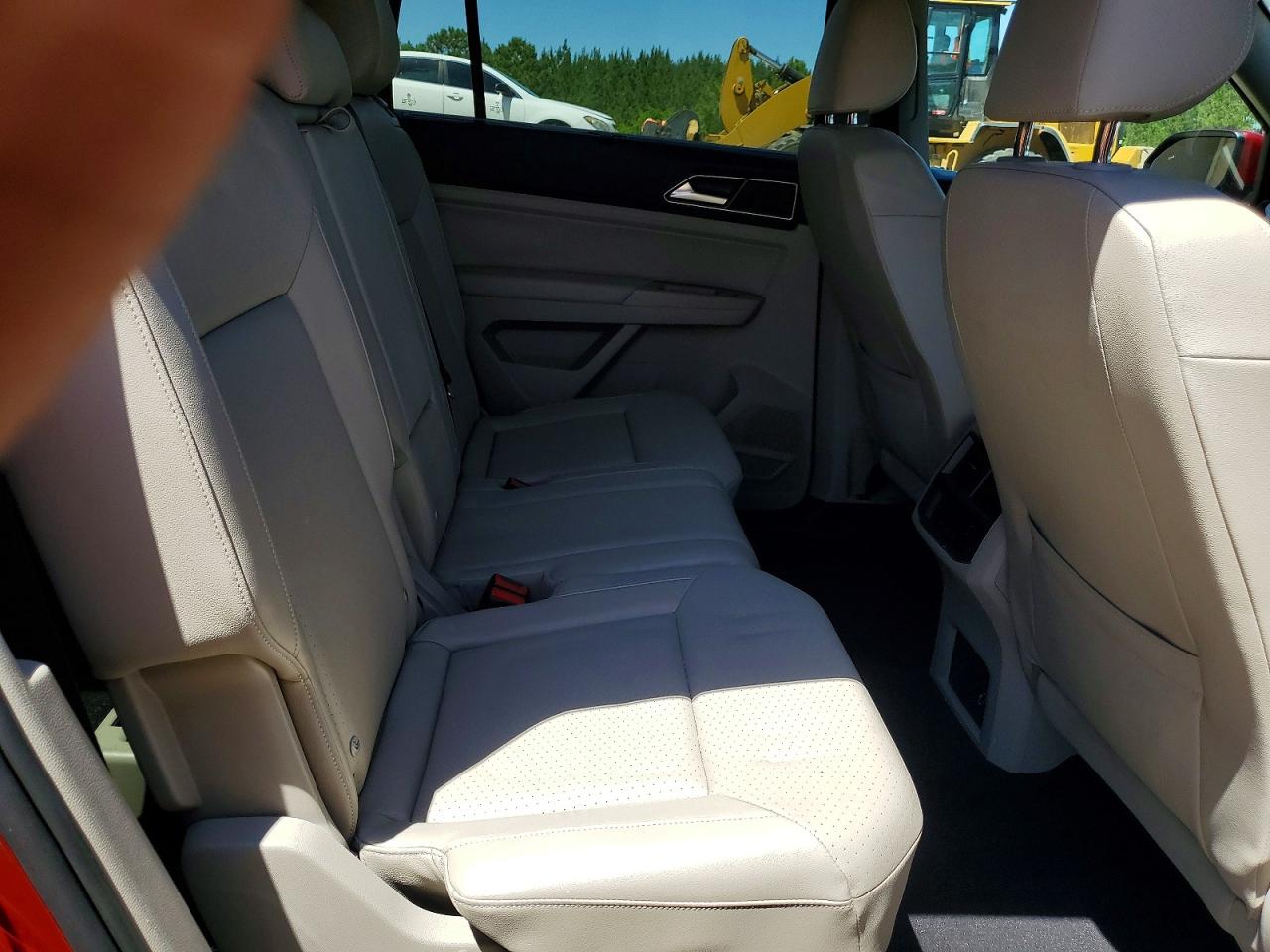 2018 VOLKSWAGEN ATLAS SE photo 28