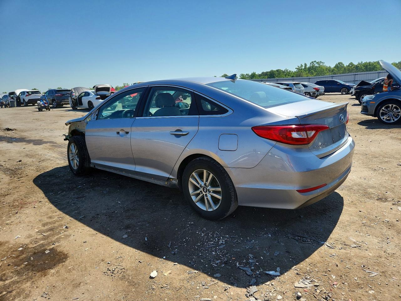 2017 HYUNDAI SONATA SE photo 2