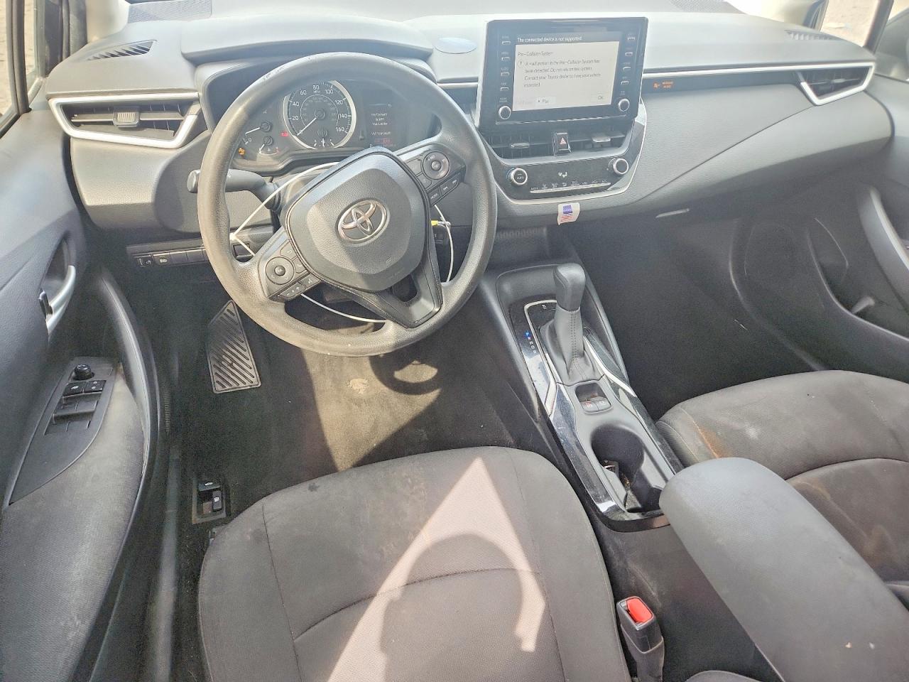 2020 TOYOTA COROLLA LE photo 15