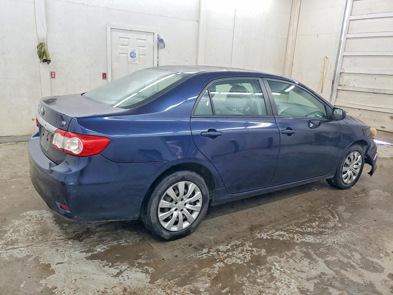 2012 TOYOTA COROLLA LE photo 7