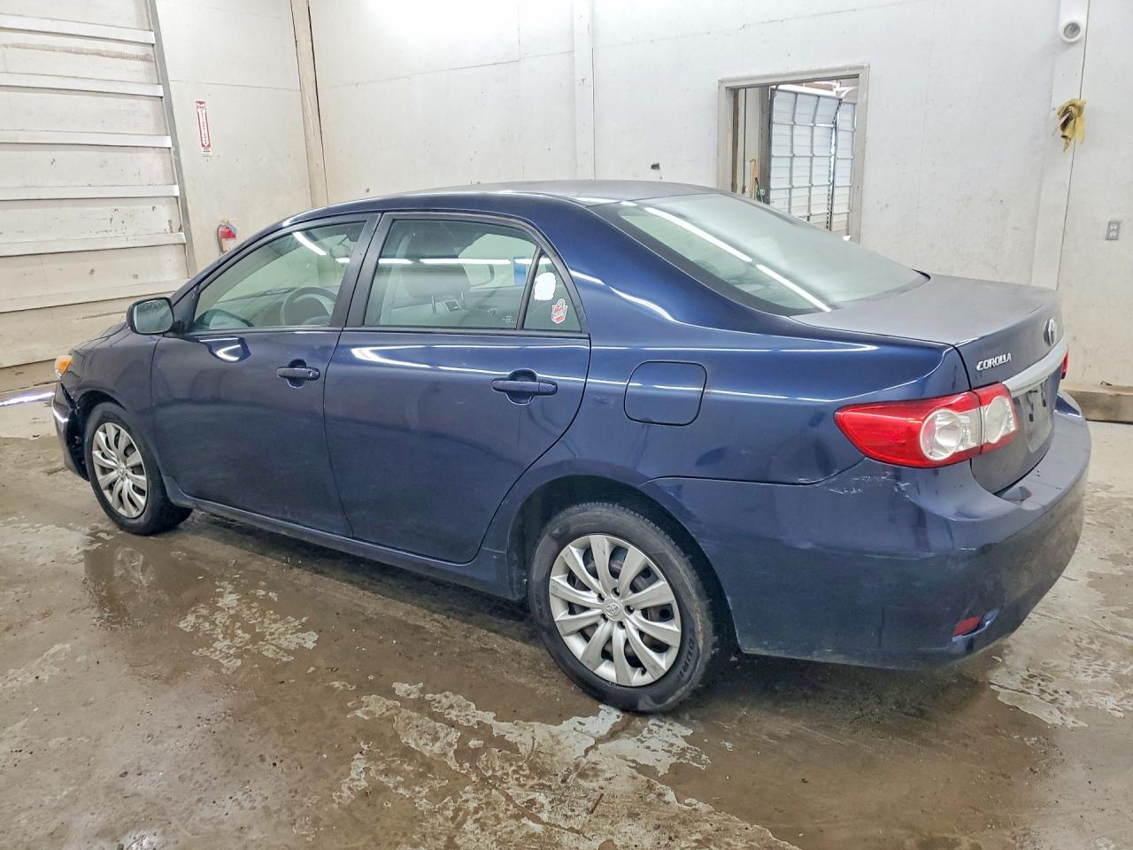 2012 TOYOTA COROLLA LE photo 4