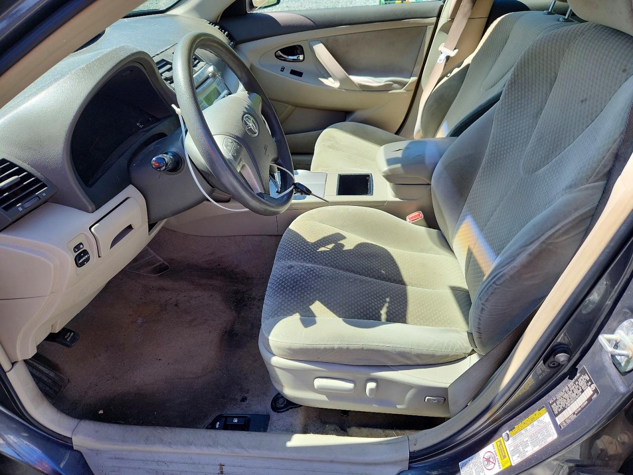 2007 TOYOTA CAMRY LE photo 13