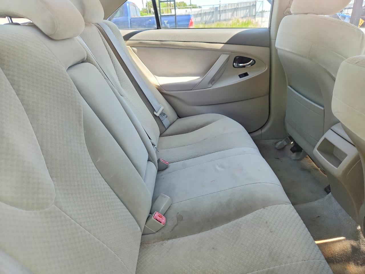 2007 TOYOTA CAMRY LE photo 19