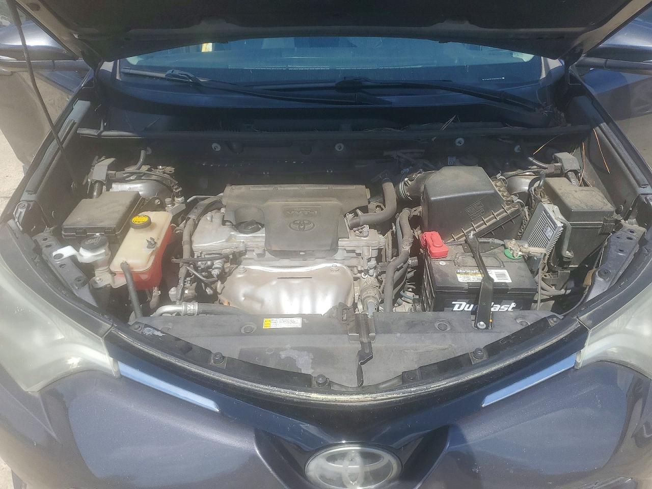 2017 TOYOTA RAV4 XLE photo 31