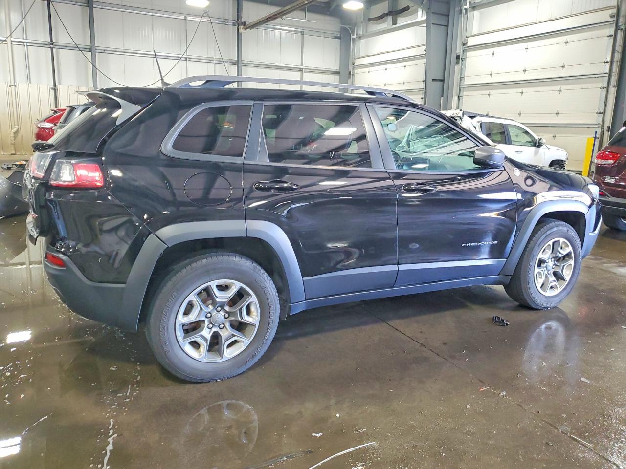 2019 JEEP CHEROKEE TRAILHAWK photo 5