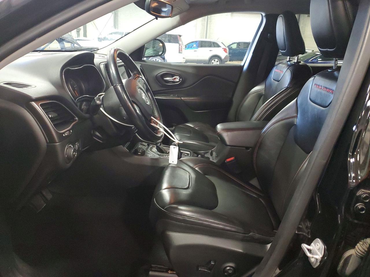 2019 JEEP CHEROKEE TRAILHAWK photo 13
