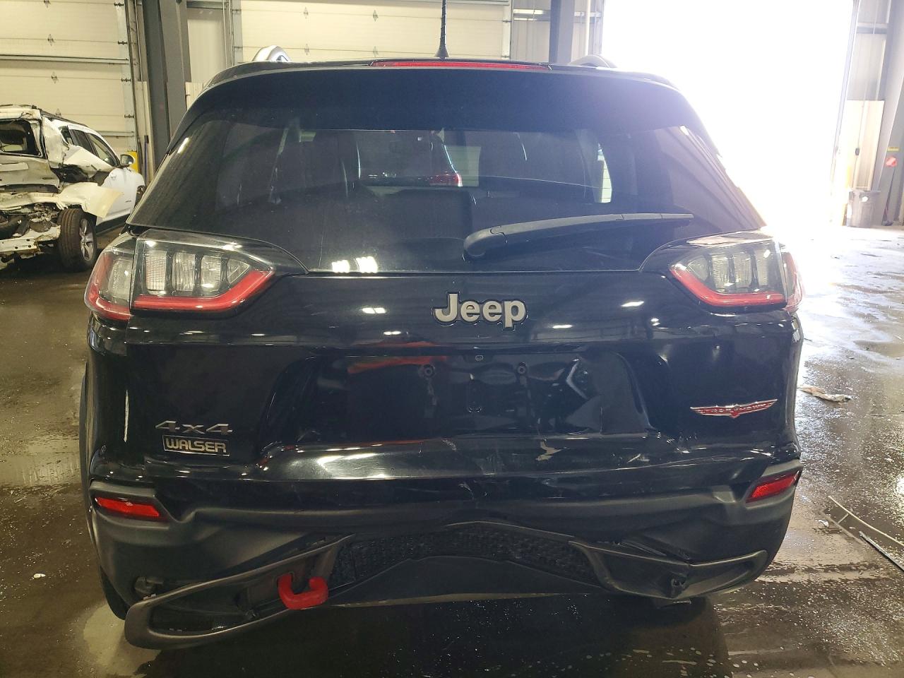 2019 JEEP CHEROKEE TRAILHAWK photo 11