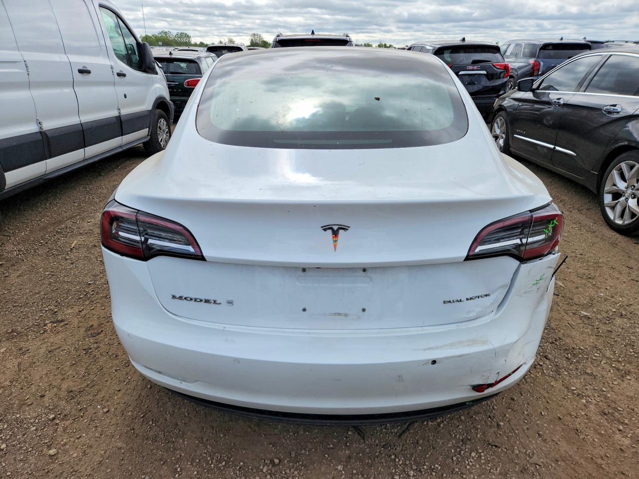 2018 TESLA MODEL 3 photo 6