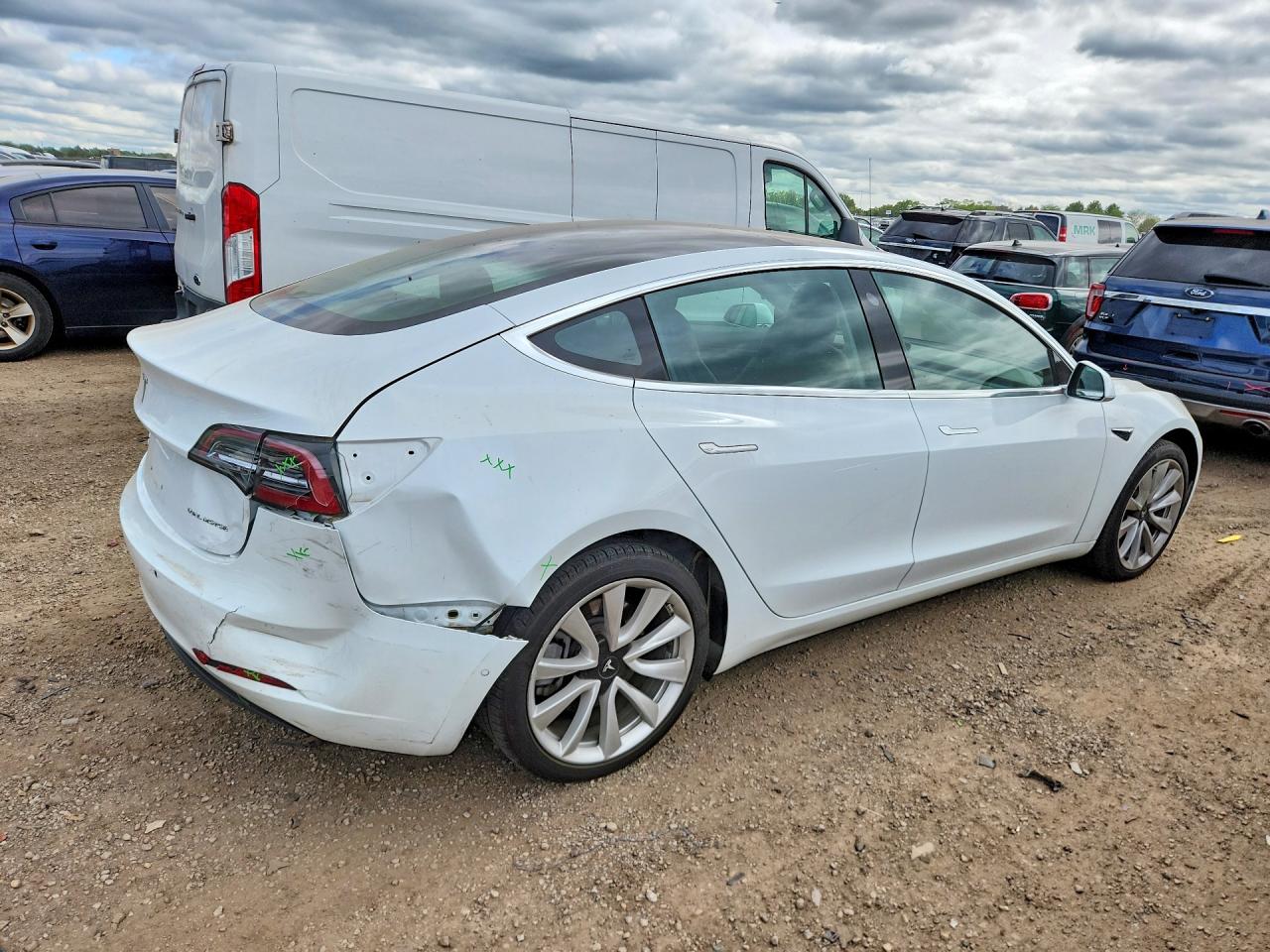 2018 TESLA MODEL 3 photo 3