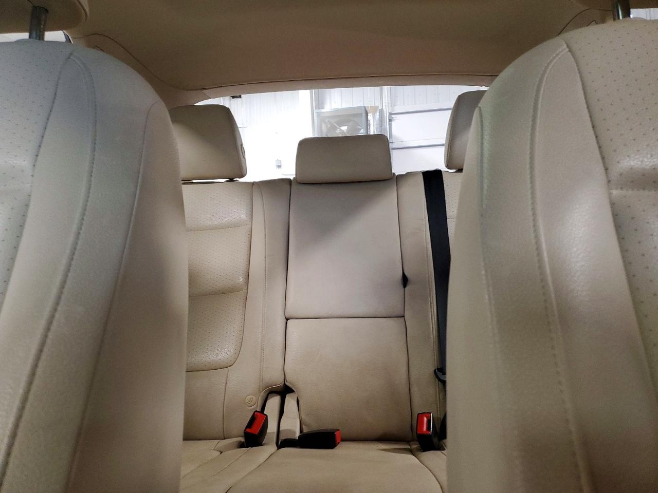 2013 VOLKSWAGEN TIGUAN S photo 28