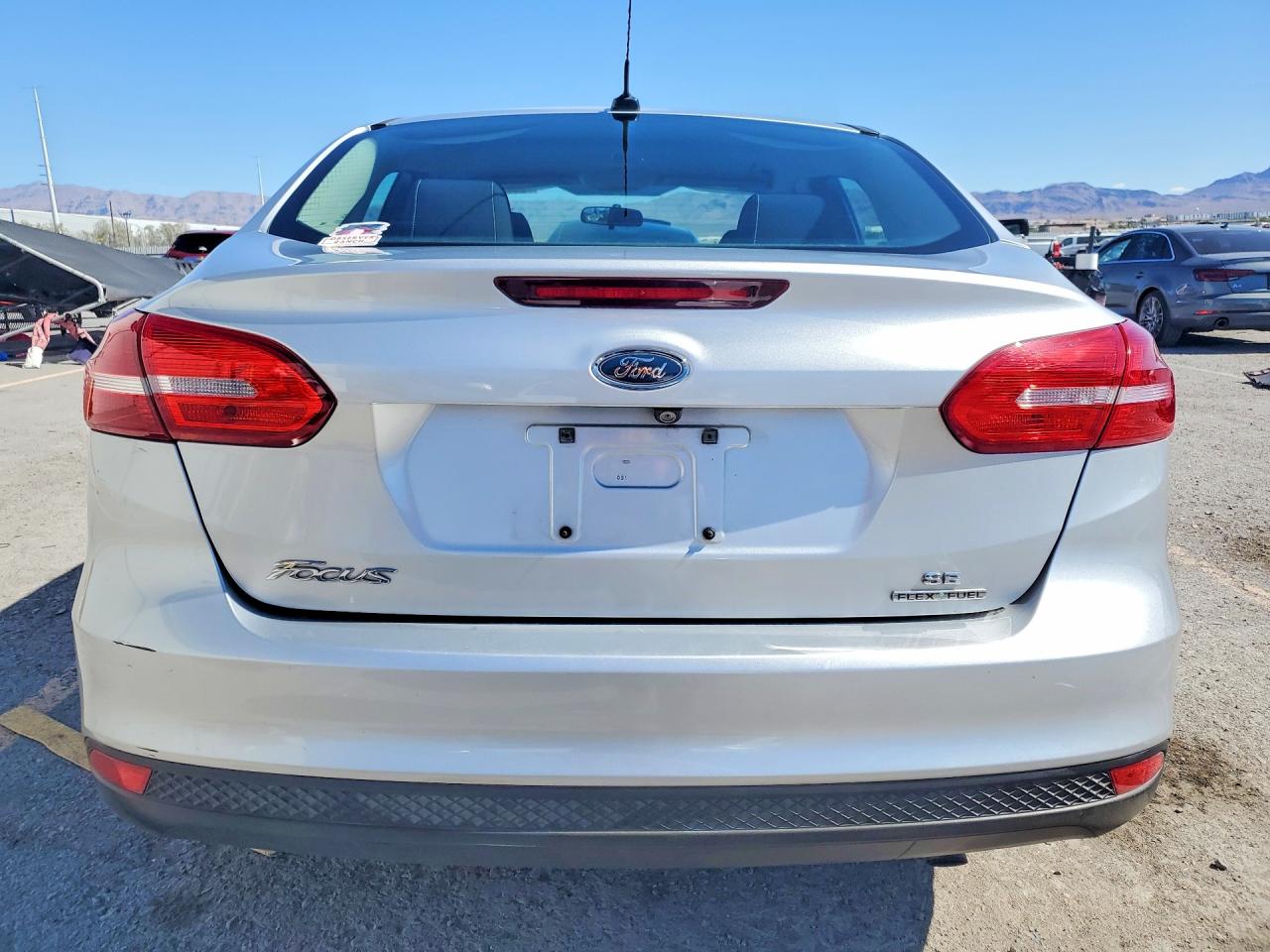 2015 FORD FOCUS SE photo 11