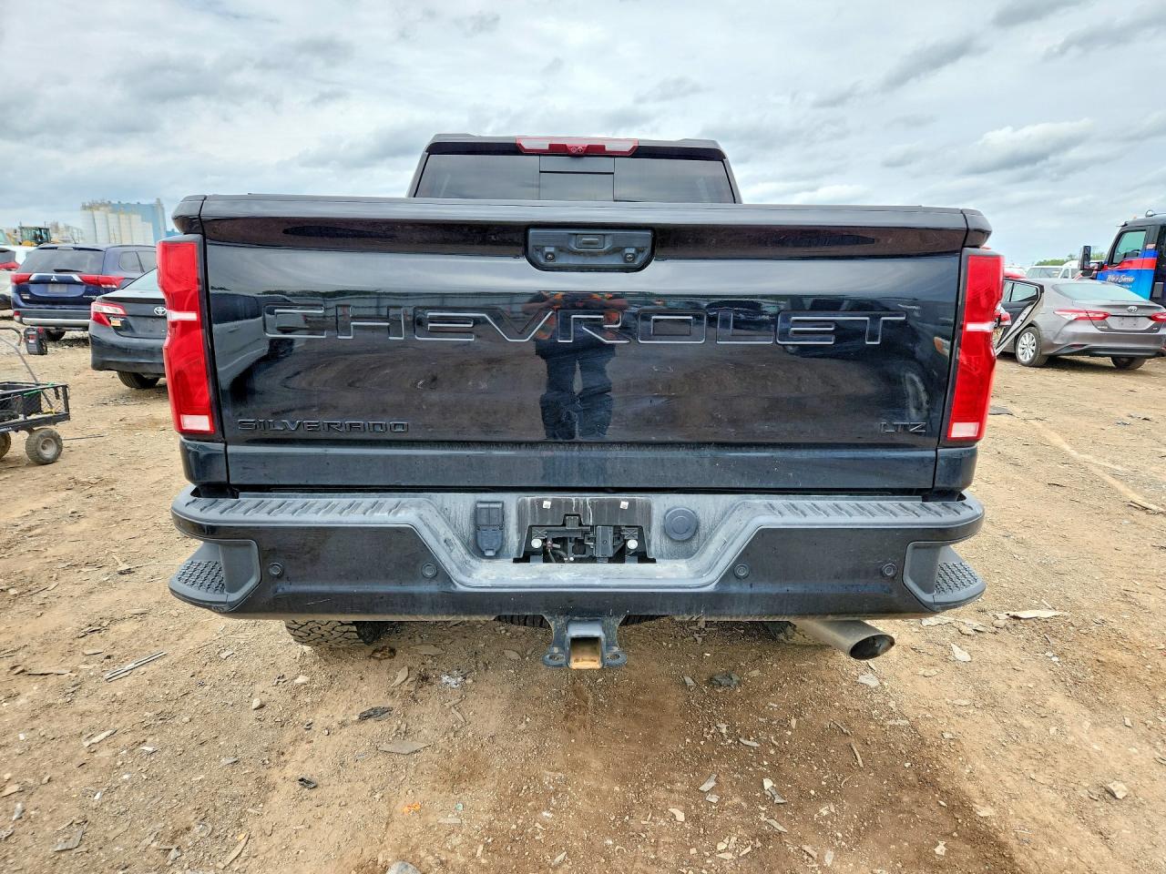 2025 CHEVROLET SILVERADO K2500 HEAVY DUTY LTZ photo 6