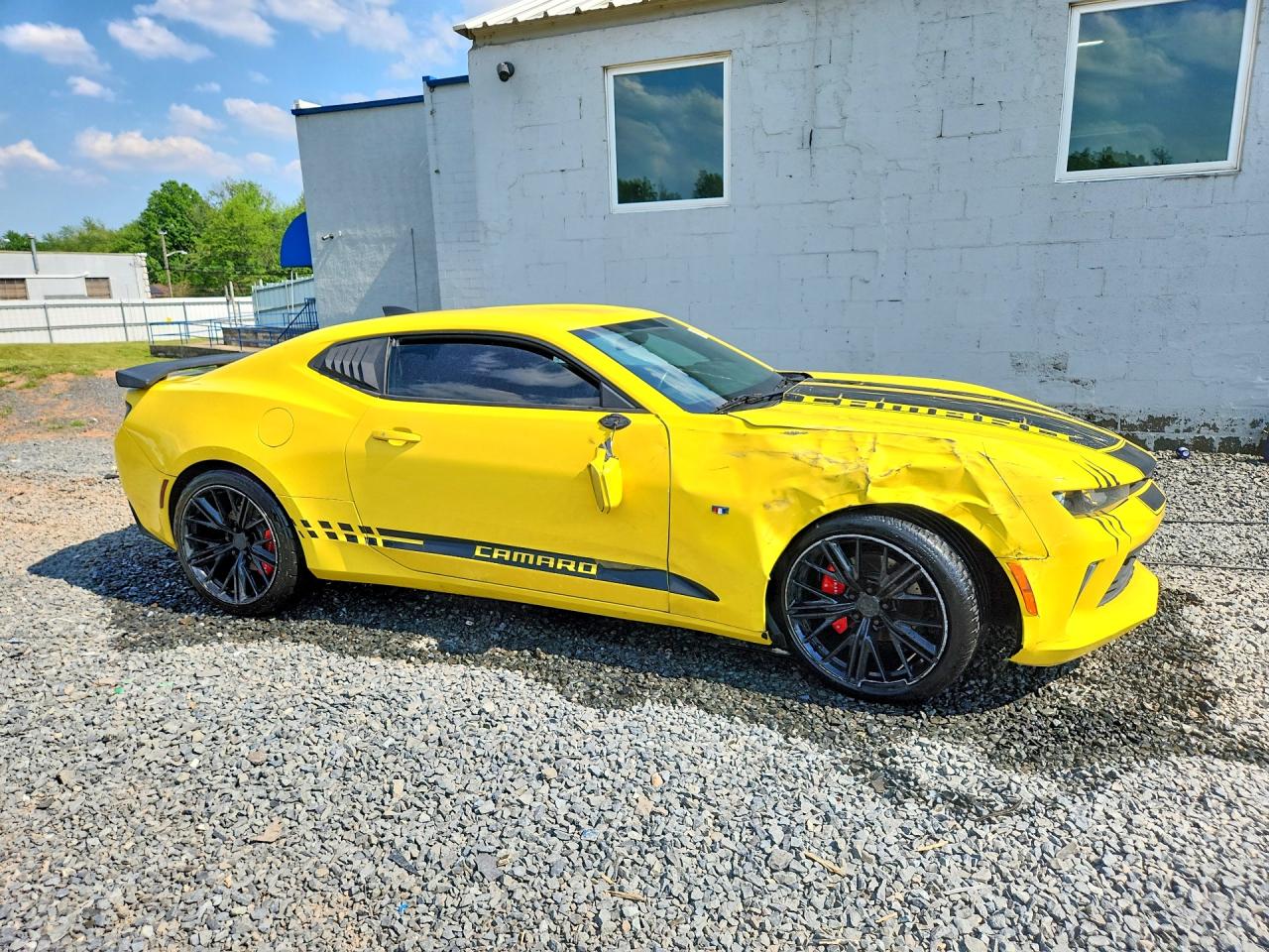 2016 CHEVROLET CAMARO LT photo 4