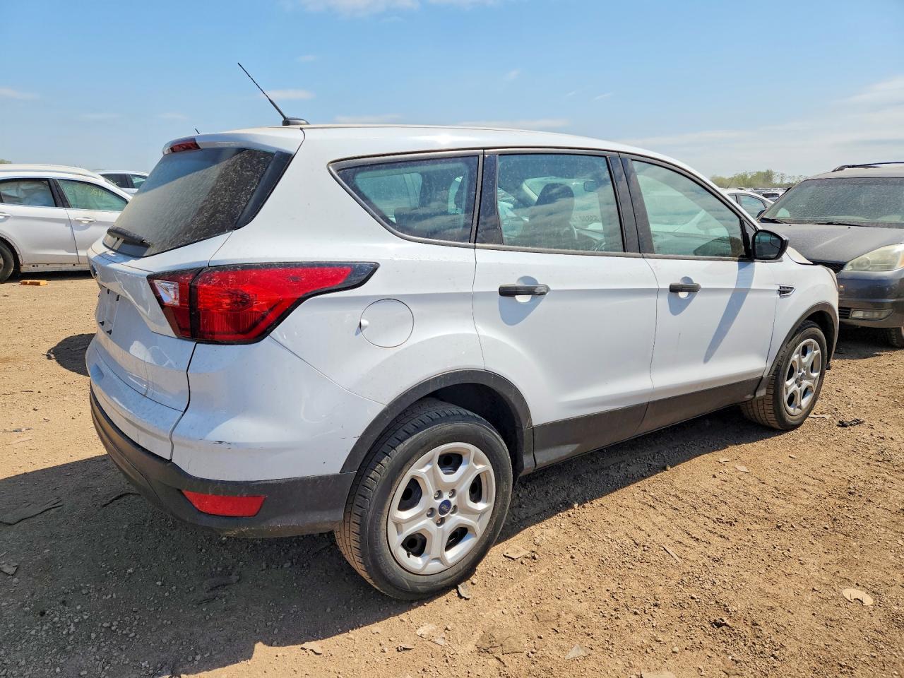 2019 FORD ESCAPE S photo 5